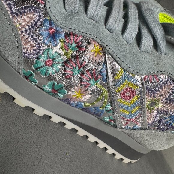 Johnny Was‎ Floral Embroidered Keya Shine Light Blue Sneakers Shoe Size 38 - Picture 4 of 8